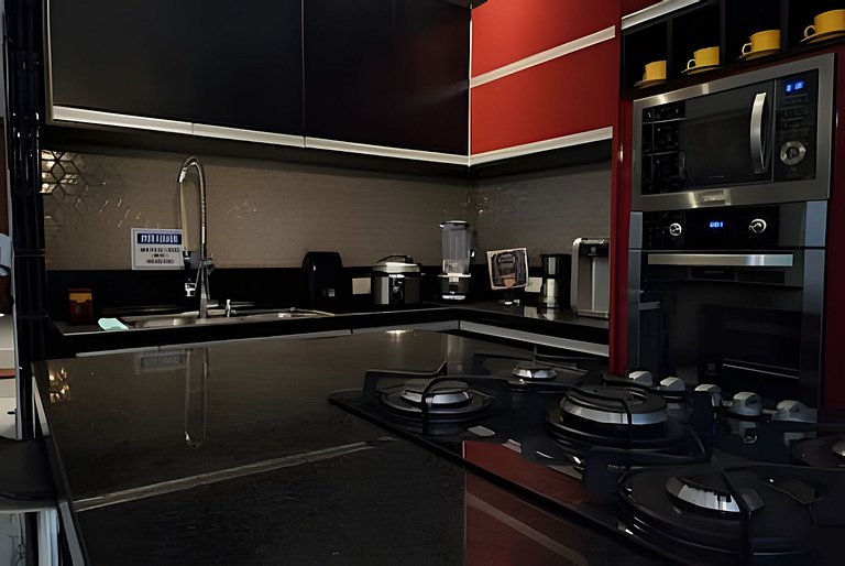 Cobertura Triplex de Luxo com Jacuzzi-Morumbi