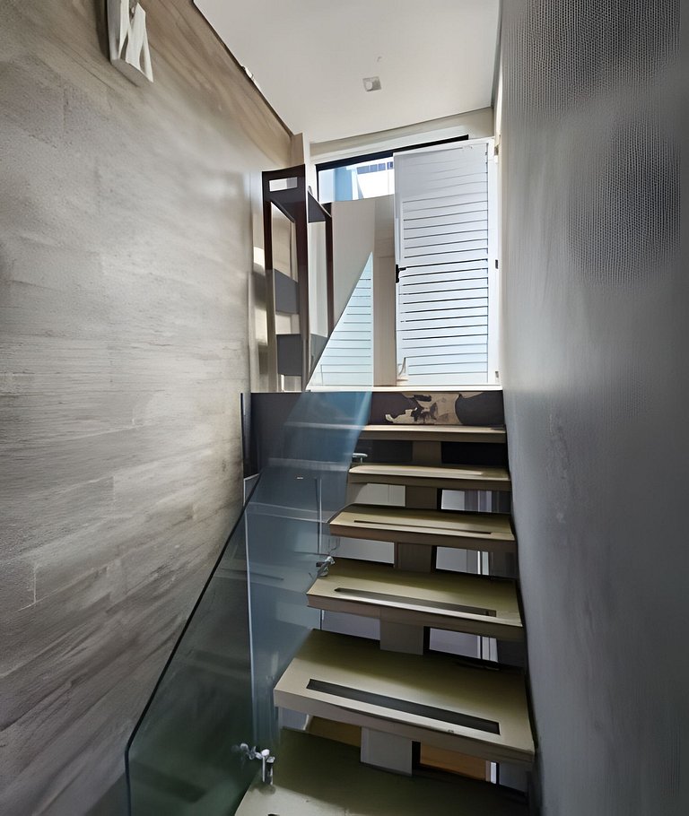 Cobertura Triplex de Luxo com Jacuzzi-Morumbi