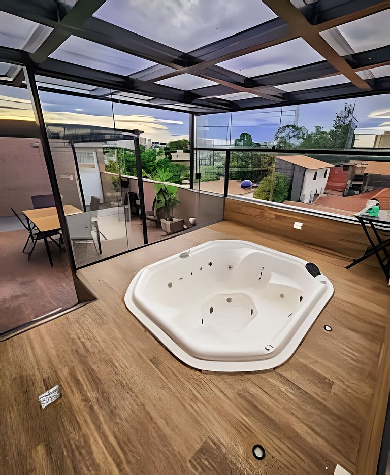 Cobertura Triplex de Luxo com Jacuzzi-Morumbi