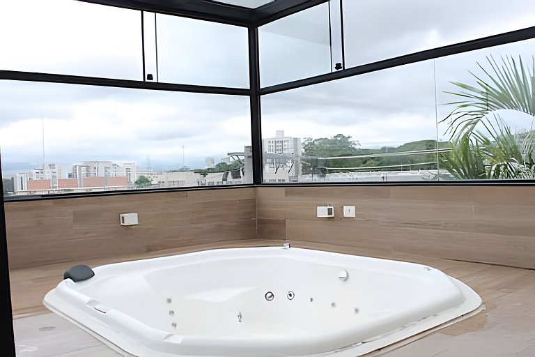 Cobertura Triplex de Luxo com Jacuzzi-Morumbi